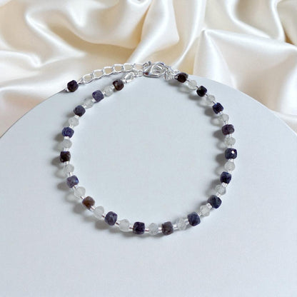 Radiant Sapphire and Labradorite Bracelet - A Journey of Inner Strength